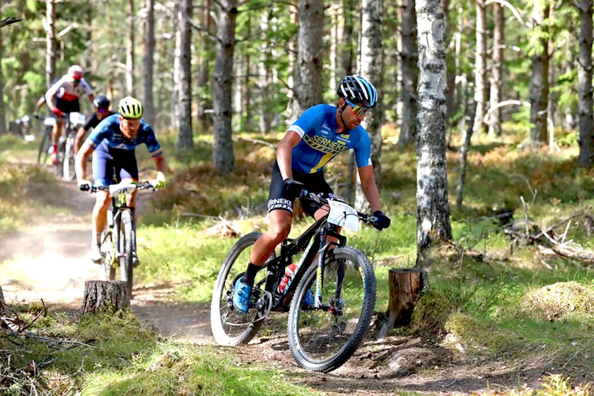 MTB cyklister i skogarna runt Norberg